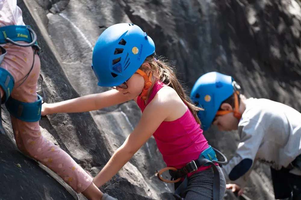cour-enfant-colimacon-vertical-aventure-reunion-5