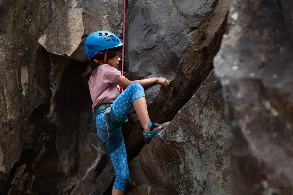 cour-enfant-colimacon-vertical-aventure-reunion-6